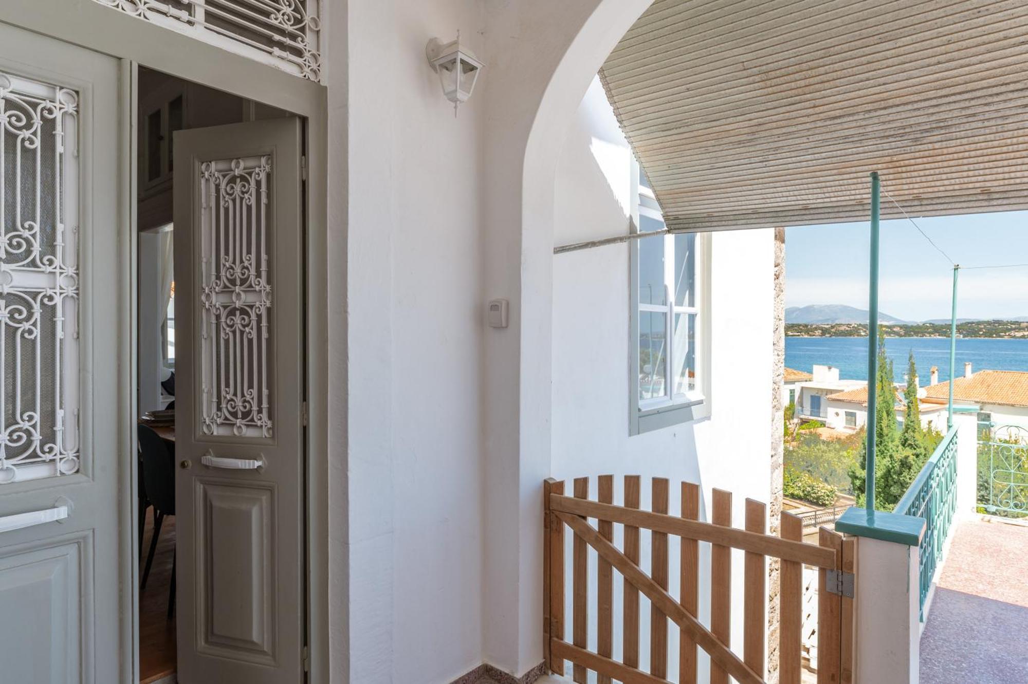Apartament Martha'S House Spétses Zewnętrze zdjęcie